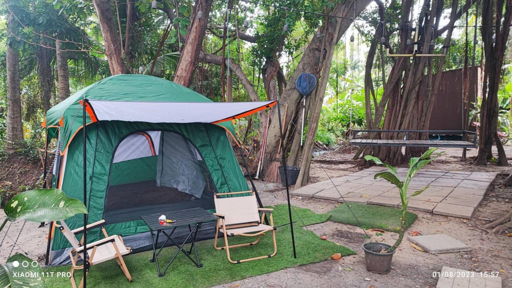 Do Dee Cafe Bangkok Hostel Exteriör bild