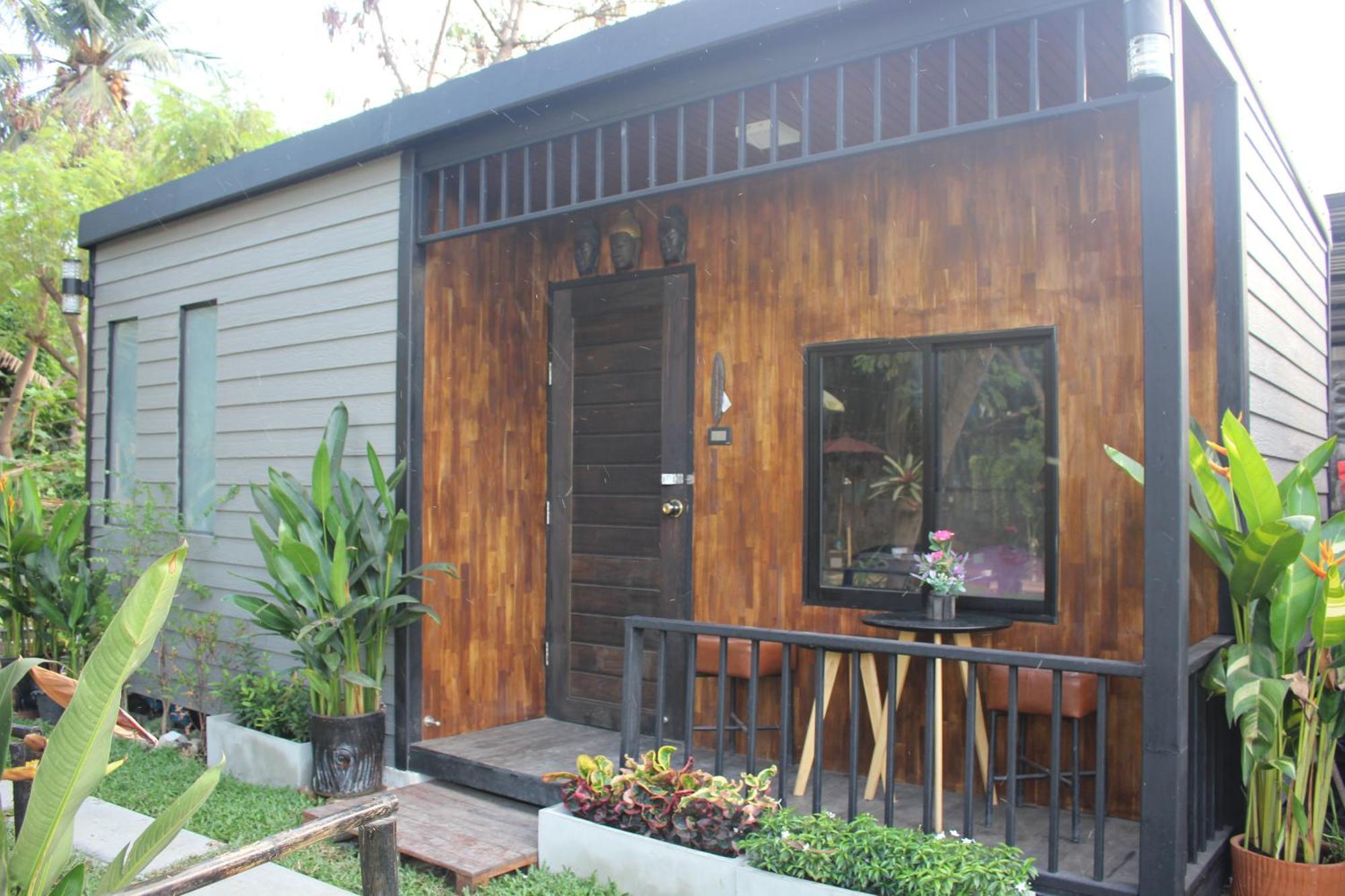 Do Dee Cafe Bangkok Hostel Exteriör bild