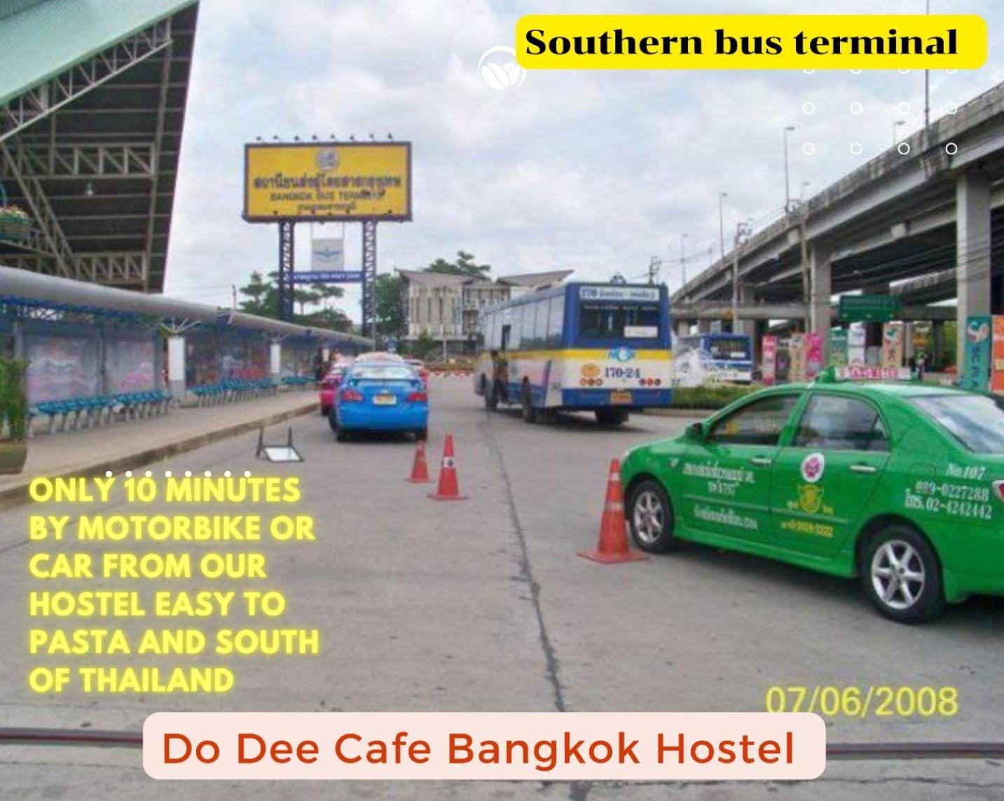 Do Dee Cafe Bangkok Hostel Exteriör bild