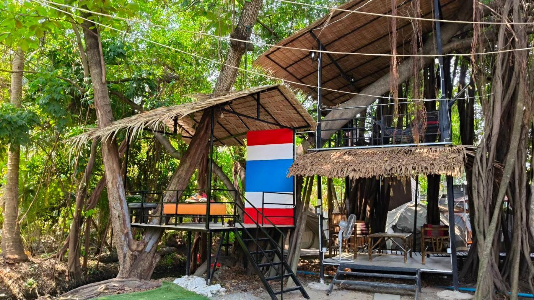 Do Dee Cafe Bangkok Hostel Exteriör bild